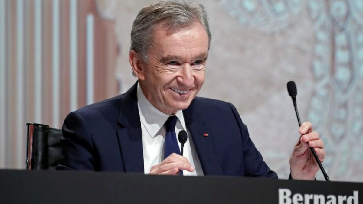 Luxury billionaire Arnault sells out of retailer Carrefour Euronews