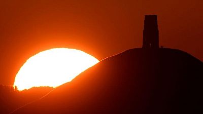 Reino Unido emite su primera alerta ámbar por calor extremo Reino Unido emite su primera alerta ámbar por calor extremo