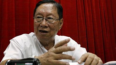 Encarcelado político de Myanmar muere de COVID-19 mientras infecciones aumentan Encarcelado político de Myanmar muere de COVID-19 mientras infecciones aumentan