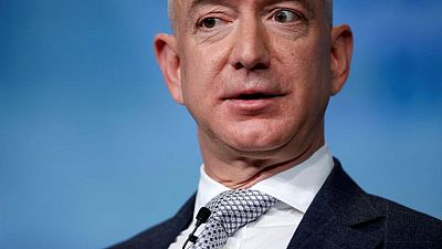 Jeff Bezos, la persona más rica del mundo, listo para un viaje espacial inaugural Jeff Bezos, la persona más rica del mundo, listo para un viaje espacial inaugural