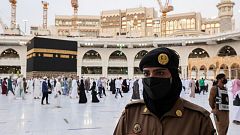 سعوديات يشاركن في تأمين الحجاج والمعتمرين لأول مرة في مكة والمدينة