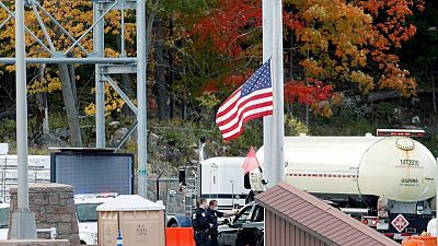 U.S extends travel restrictions at Canada, Mexico land borders through Aug. 21 U.S extends travel restrictions at Canada, Mexico land borders through Aug. 21