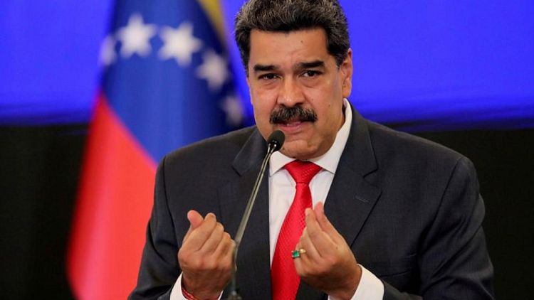 Maduro dice que variante Delta llega a Venezuela, analiza revisión del confinamiento