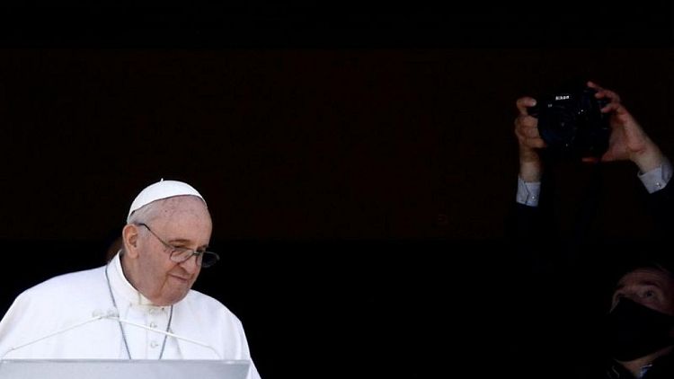Pope to skip Sunday Mass but will make regular noon address - Vatican