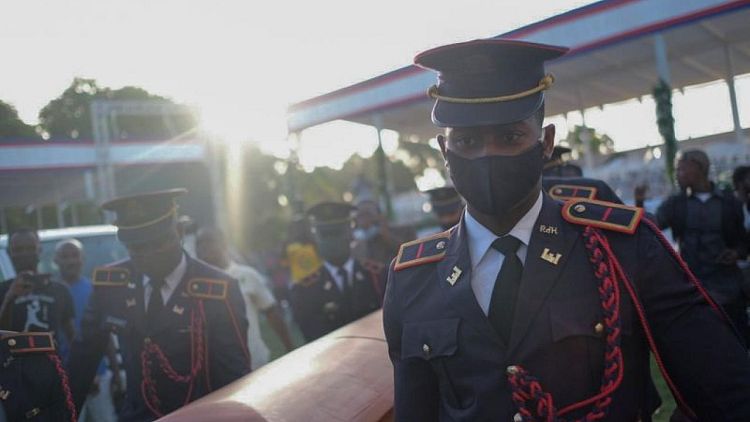 جثمان رئيس هايتي الذي تم اغتياله يوارى الثرى وسط تصاعد التوتر