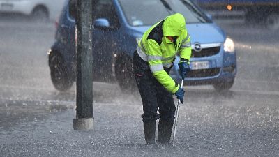 Dalle 6:00 alle 15:00 previste forti precipitazioni Dalle 6:00 alle 15:00 previste forti precipitazioni