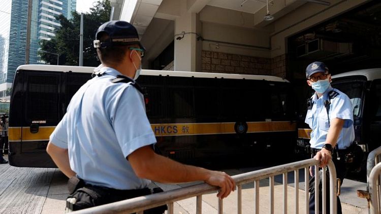 Condenan a un hombre de Hong Kong a 9 años de cárcel en el primer caso de la ley de seguridad