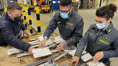 Nel porto di Genova operazioni per evitare di pagare creditori Nel porto di Genova operazioni per evitare di pagare creditori
