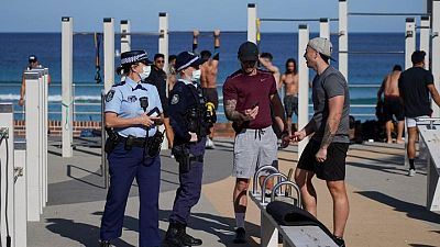Sídney añade cuatro semanas de confinamiento al aumentar los casos de COVID-19 en Australia Sídney añade cuatro semanas de confinamiento al aumentar los casos de COVID-19 en Australia