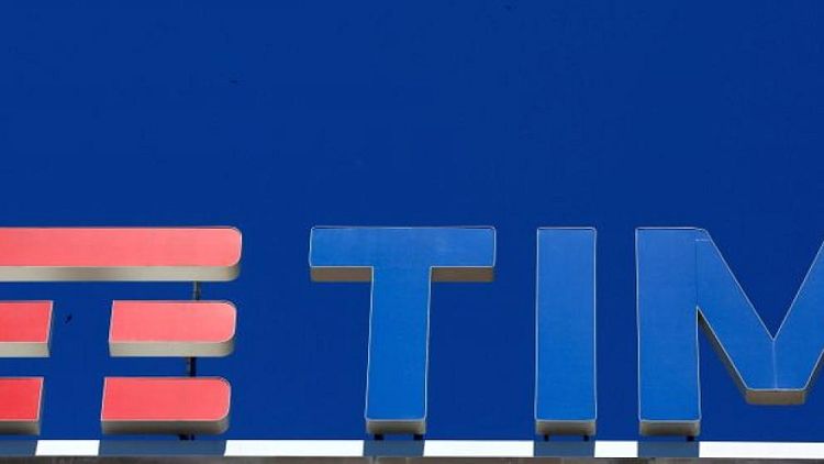 S&P downgrades Telecom Italia on weakening earnings