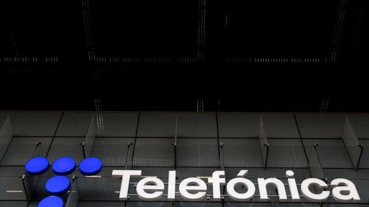 Telefonica hires Barclays to seek partner to fund UK fibre network, El Confidencial says