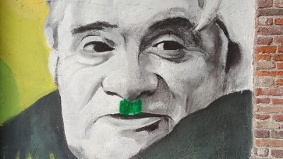 Lo denuncia l'Anpi, 'ora individuare autori ignobile gesto' Lo denuncia l'Anpi, 'ora individuare autori ignobile gesto'