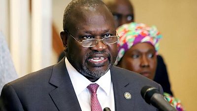 عسكريون يعلنون إبعاد ريك مشار نائب رئيس جنوب السودان عن زعامة حزبه
