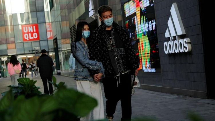 Adidas eleva sus previsiones pese al boicot en China