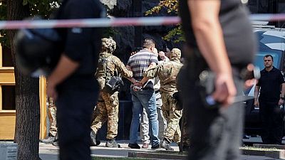 Ukrainian police detain man who threatened to detonate grenade in govt building