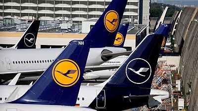 Germany to sell up to a quarter of its Lufthansa stake