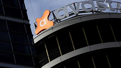 NortonLifeLock creates cyber leader with $8.6 billion Avast deal NortonLifeLock creates cyber leader with $8.6 billion Avast deal