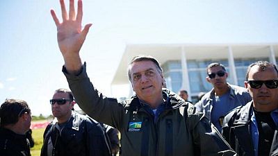 Bolsonaro dice que Dios lo puso en la presidencia y que solo él puede quitársela
