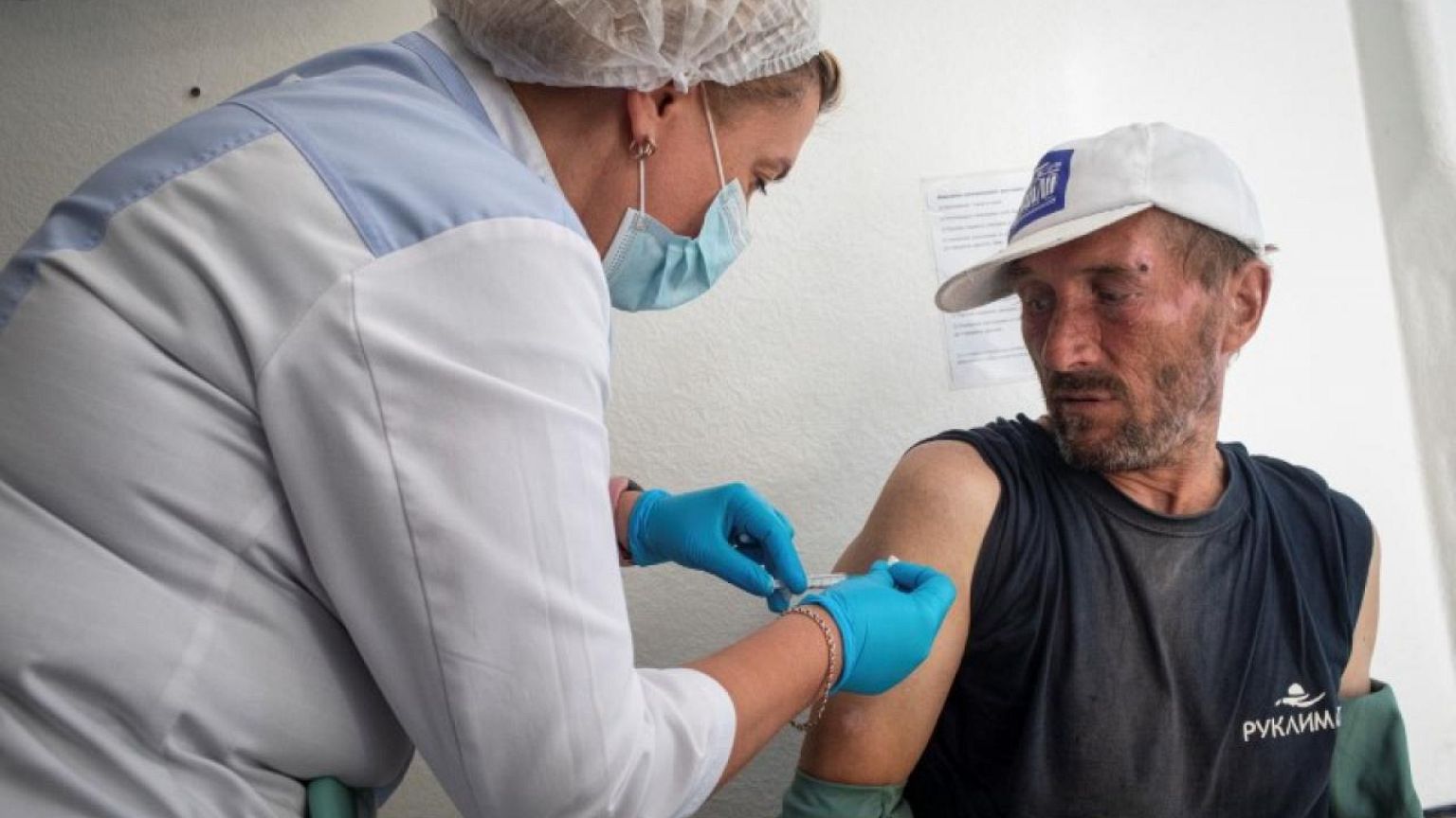 La Sputnik V rusa tiene un 83% de efectividad contra la variante delta, según ministro de salud