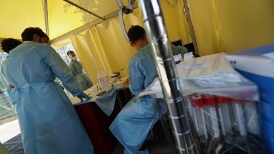 Eseguiti 216.969 test, tasso positività stabile al 3,3% Eseguiti 216.969 test, tasso positività stabile al 3,3%