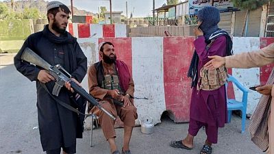RESUMEN-Los talibanes se preparan para controlar Kandahar en Afganistán, reclaman dominio de Herat RESUMEN-Los talibanes se preparan para controlar Kandahar en Afganistán, reclaman dominio de Herat