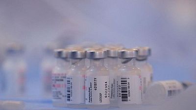 Corea del Sur firma un nuevo acuerdo sobre vacuna de Pfizer y pide a la población que reduzca los viajes