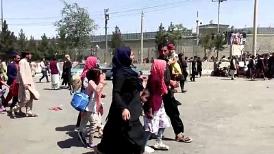 مستشار بايدن: طالبان أبلغت أمريكا بأنها ستوفر ممرا آمنا لمطار كابول مستشار بايدن: طالبان أبلغت أمريكا بأنها ستوفر ممرا آمنا لمطار كابول
