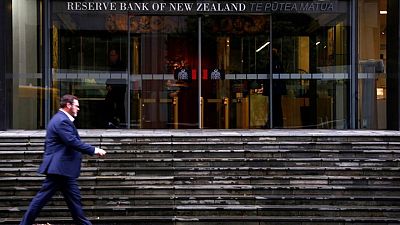 Delta delays great exit as RBNZ holds fire on hikes