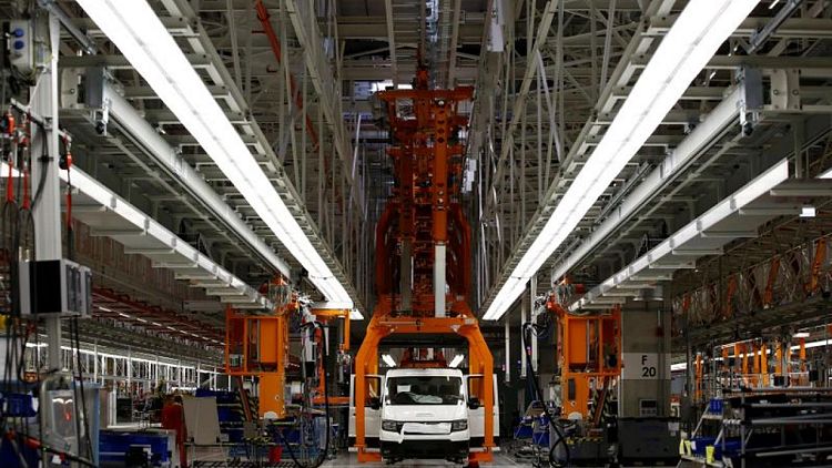 VW podría tener que reducir aún más la producción por la escasez de semiconductores