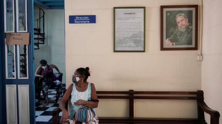 Cuba reporta récord de contagios y muertes por COVID-19 en agosto