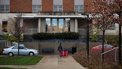 Comienzan las clases en EEUU pero los estudiantes internacionales no consiguen sus visas Comienzan las clases en EEUU pero los estudiantes internacionales no consiguen sus visas