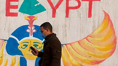 مصر تسجل 702 إصابة جديدة بفيروس كورونا و37 وفاة