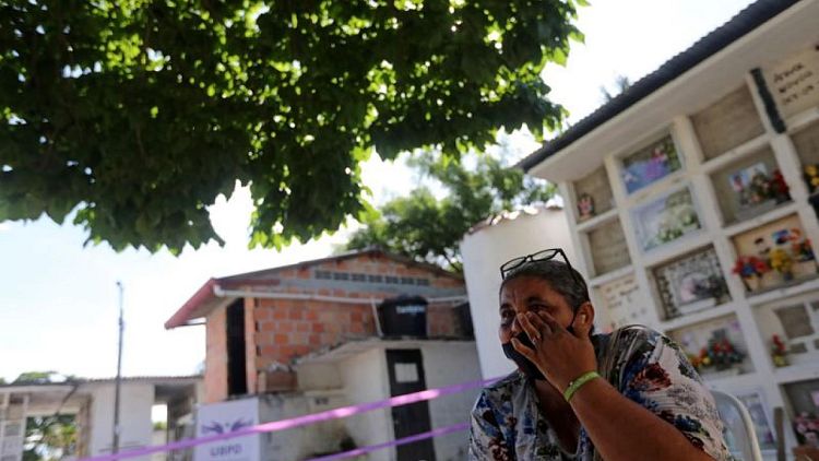 Cementerios de Colombia pueden ofrecer respuestas a familias de desaparecidos