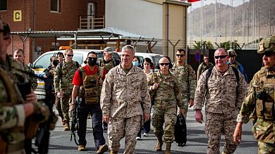قائد القيادة المركزية الأمريكية يؤكد مقتل 12 جنديا في هجوم كابول