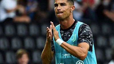 Soccer-Ronaldo in advanced talks over return to Manchester United
