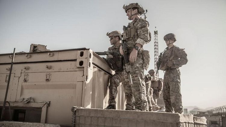 ضربة أمريكية للدولة الإسلامية بأفغانستان وتحذيرات من هجمات جديدة