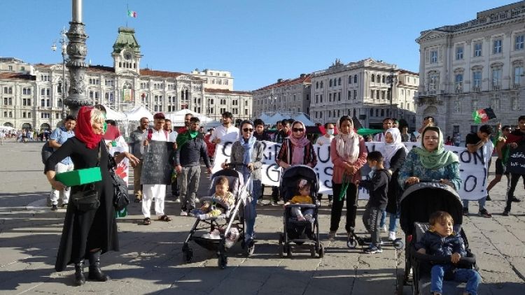 A Trieste oltre 200 persone, attivare corridoi umanitari