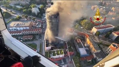Sindaco,inaccettabile edificio così moderno sia così vulnerabile Sindaco,inaccettabile edificio così moderno sia così vulnerabile