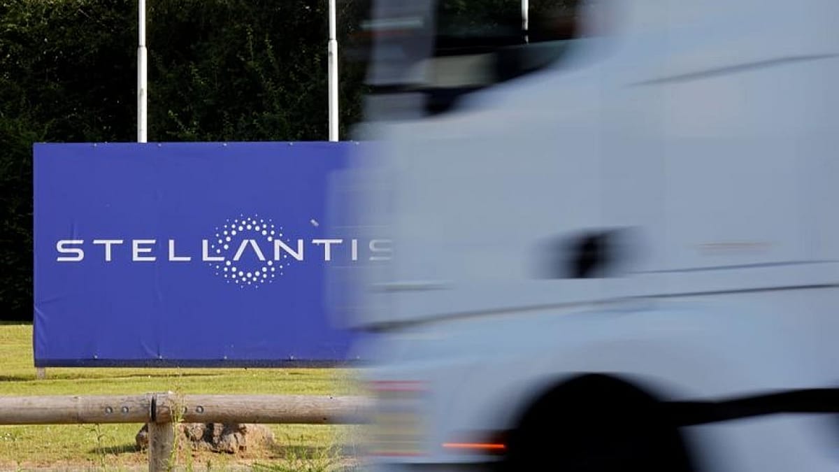 Stellantis extends output halts at several European car plants on chip ...