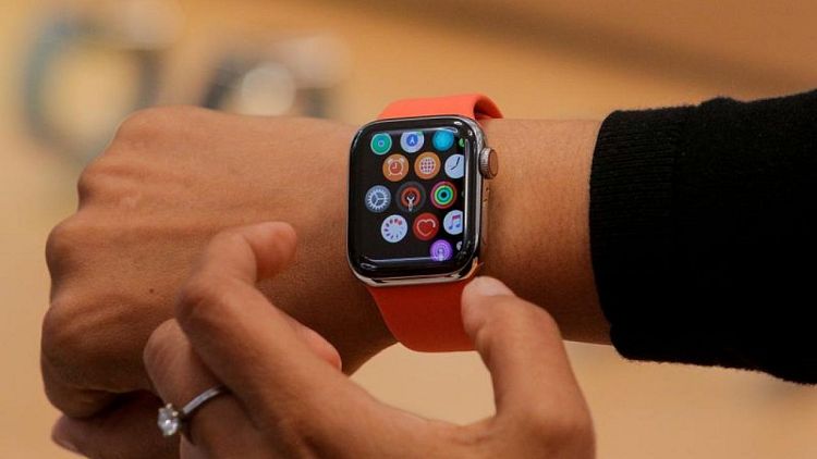 Apple Watch production delayed - Nikkei
