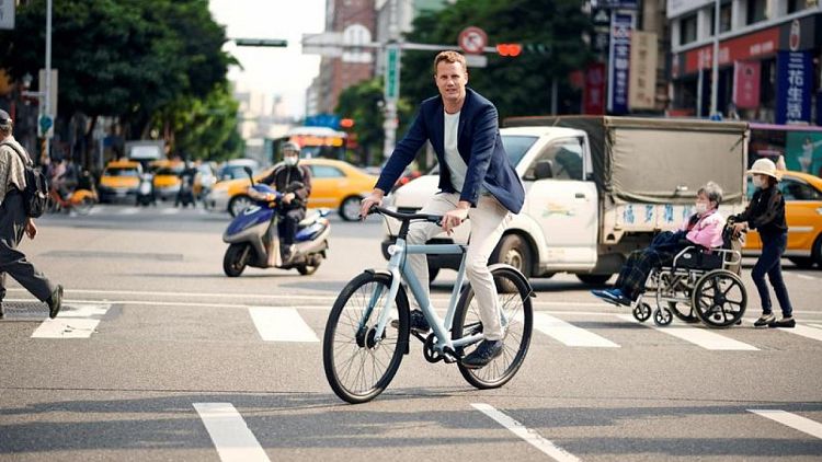 Dutch e-bike maker Van Moof raises $128 million to expand