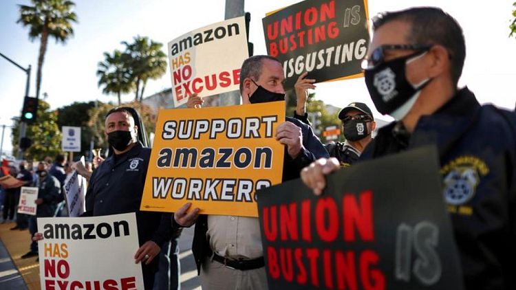 Amazon's new union battle: Teamsters go local to snarl expansion