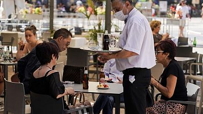 El crecimiento de los servicios españoles mantuvo un fuerte ritmo en agosto -PMI
