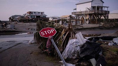Biden visita Luisiana para ver daños del huracán Ida; aumenta cifra de muertos en Nueva Jersey Biden visita Luisiana para ver daños del huracán Ida; aumenta cifra de muertos en Nueva Jersey