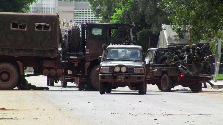 أمريكا تدين عزل قوات خاصة على ما يبدو رئيس غينيا