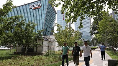 China dice que fijará precios para tutorías extraescolares