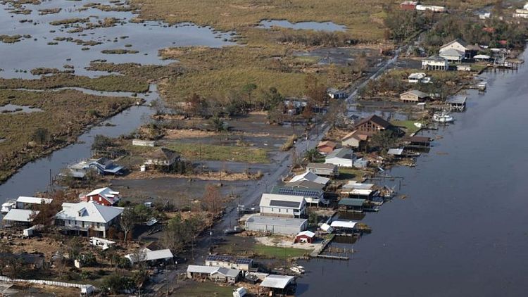 Inundaciones amenazan de nuevo a estados sureños de EEUU anegados por huracán Ida