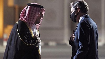 أمير قطر يبحث التطورات في أفغانستان مع وزيري الخارجية والدفاع الأمريكيين