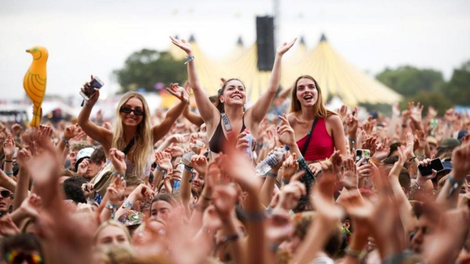 Entertainment-seeking Brits splashed out in August: Barclaycard