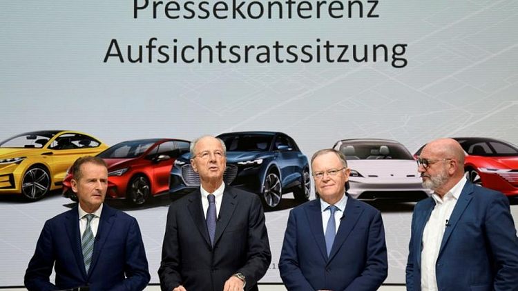 Volkswagen signals higher transition cost from autonomous shift